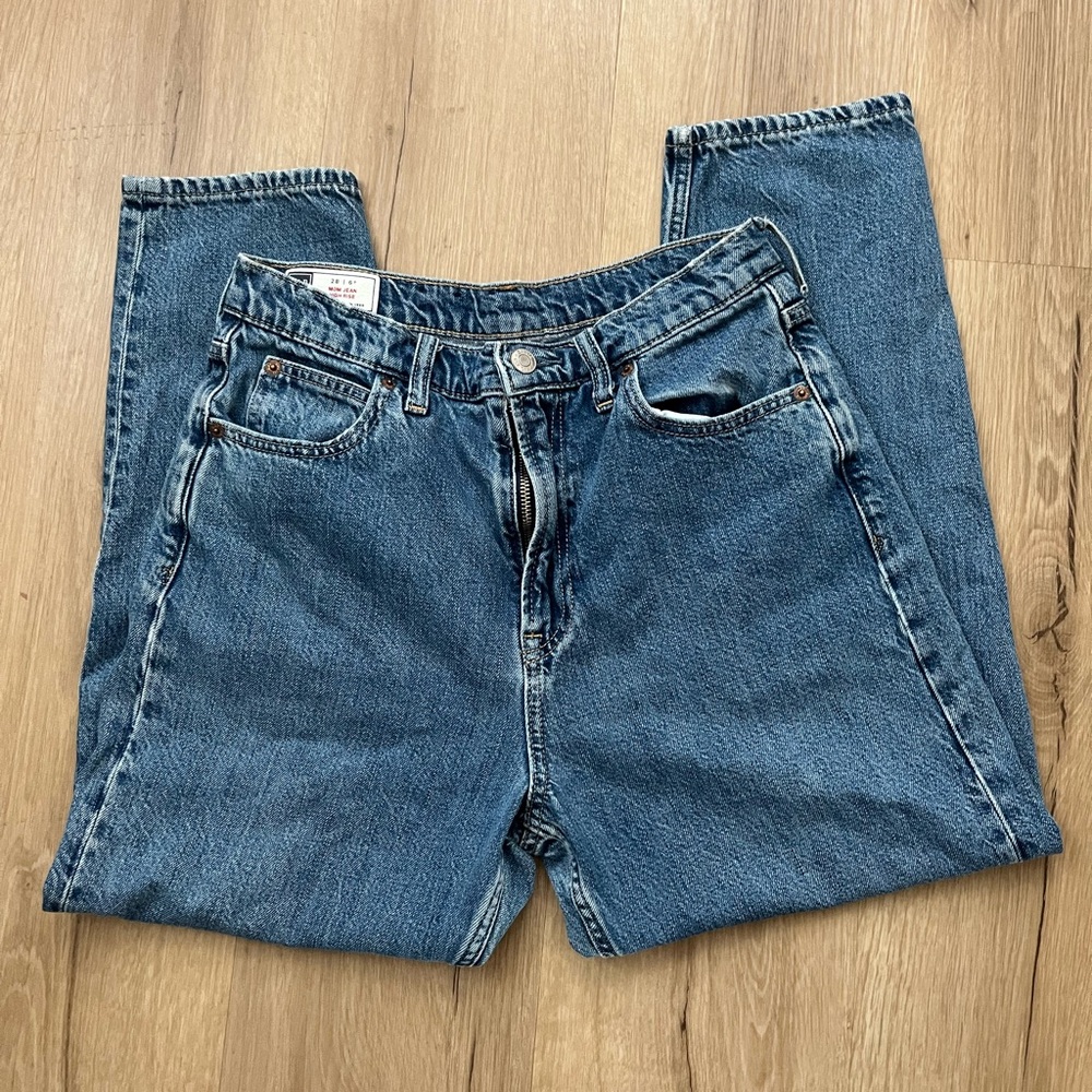 GAP High Rise Mom Jeans